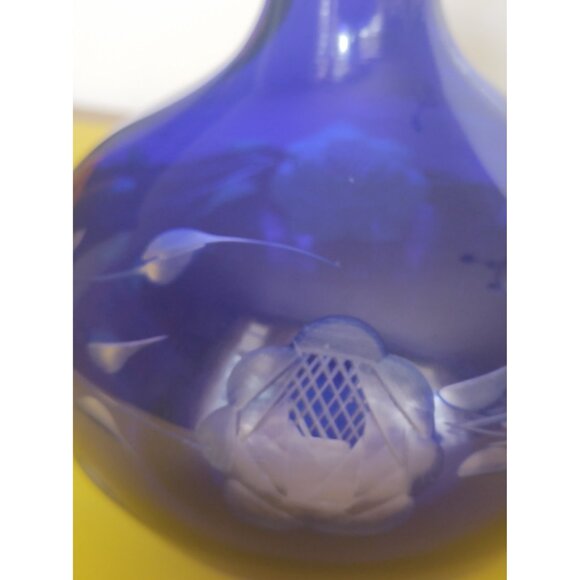Vintage Bohemian Czech Cobalt Blue Cut to Clear Glass Vase 4.75" - Picture 3 of 13